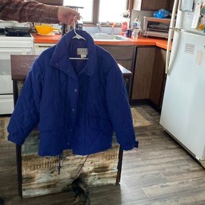 Izzi lady’s ski coat.